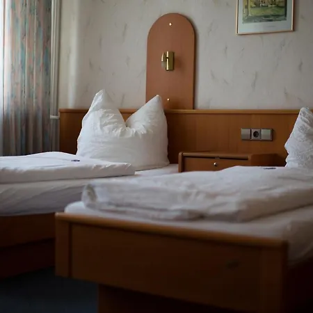Waldfrieden Hotel 2*